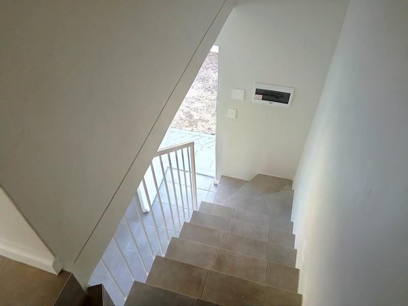 To Let 2 Bedroom Property for Rent in Rivergate Western Cape